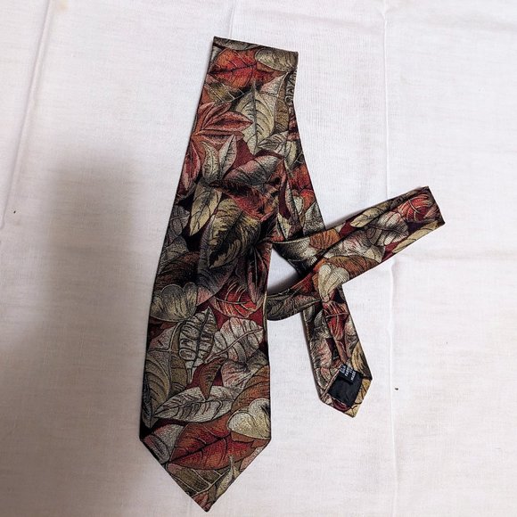 HUGO BOSS 100% SILK TIE MADE IN ITALY - Picture 1 of 1